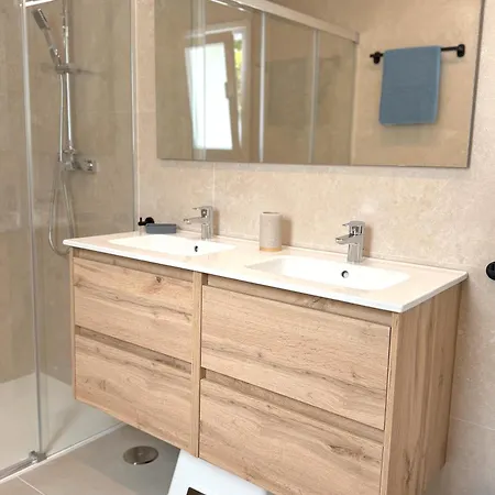 Clementina نيرخا